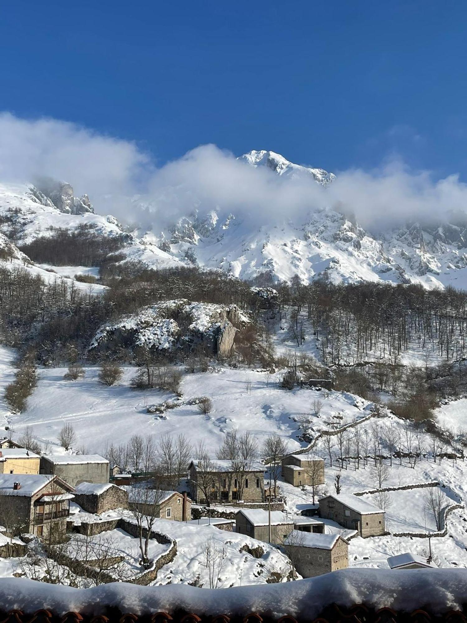 Albergue Pena Castil Сотрес Экстерьер фото