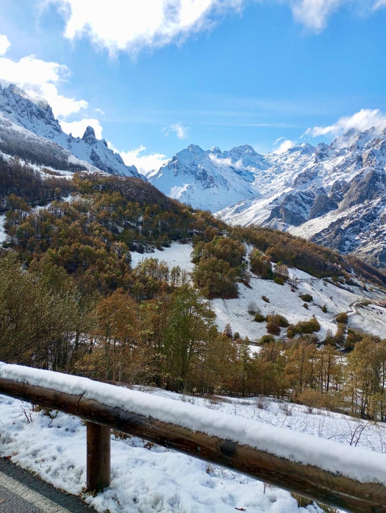 Albergue Pena Castil Сотрес Экстерьер фото